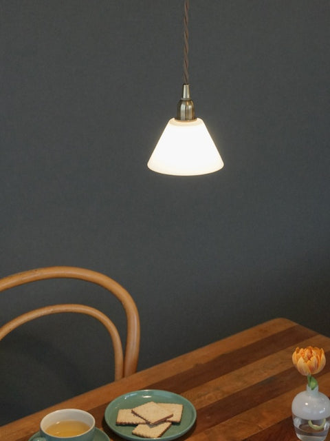 Wood Bracket ZIG ミニガラスシェード ホワイト ミニガラスシェード 使用イメージ EPISO 福井