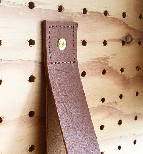 leather wall bracket(2本セット)